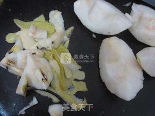 芹菜汁雪梨的做法步骤:3