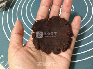 豆沙蛋黄广月的做法步骤:5