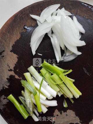 葱油拌面的做法步骤:2