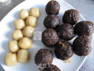 玫瑰枣泥月饼的做法步骤:13