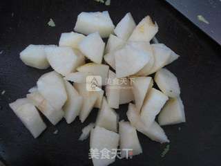 芹菜汁雪梨的做法步骤:4