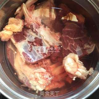 原汁牛建的做法步骤:2