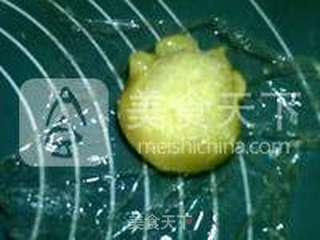 广式椰蓉月饼的做法步骤:11