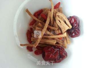 党参茶树菇排骨的做法步骤:4