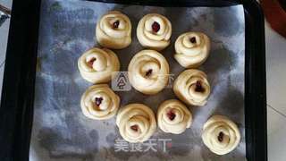 蔓越莓玫瑰花面包的做法步骤:6