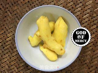 鲜香诱惑的妙龄乳鸽-中秋宴席板栗烧乳鸽的做法步骤:6