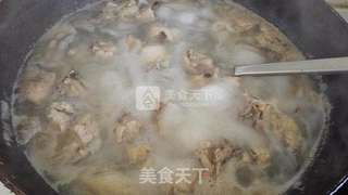 正宗新疆大盘鸡的做法步骤:2