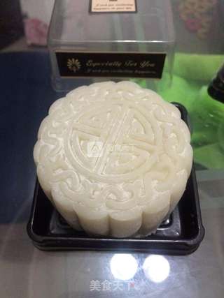 莲蓉蛋黄冰皮月饼的做法步骤:13