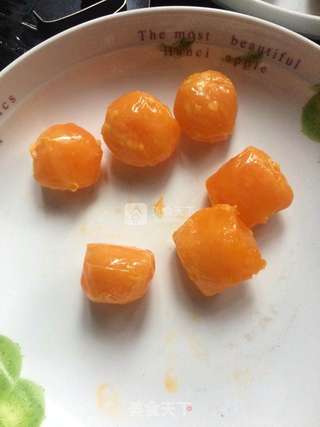 莲蓉蛋黄冰皮月饼的做法步骤:9