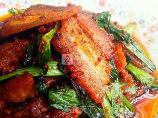 蒜苗回锅肉的做法步骤:10