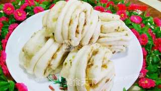 榨菜肉末花卷的做法步骤:12