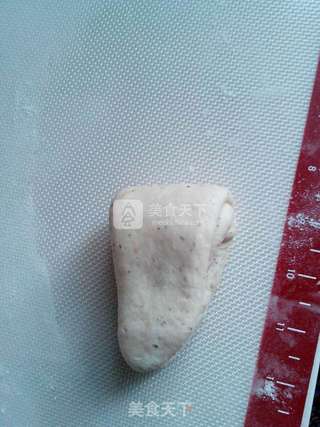 花型椰蓉面包的做法步骤:8