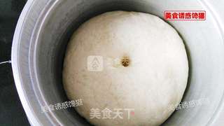 榨菜肉末花卷的做法步骤:3