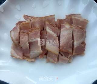 芦笋炒培根的做法步骤:2