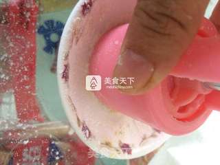 广式蛋黄莲蓉月饼的做法步骤:12