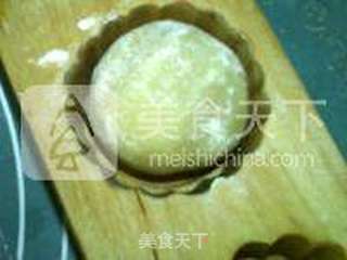 广式椰心莲蓉月饼的做法步骤:14