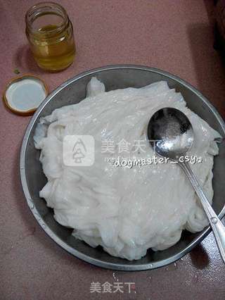 自己终于做上一回【排骨蒸肠粉】的做法步骤:3