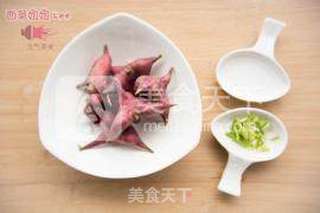 江南味 活水鲜红菱小炒的做法步骤:2