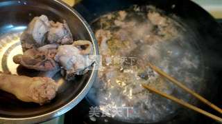 虫草鸡汤的做法步骤:5