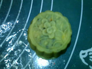 广式玉米芝麻月饼的做法步骤:18
