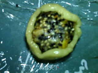 广式玉米芝麻月饼的做法步骤:11
