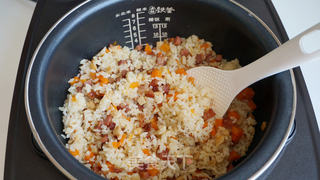 腊肠煲仔饭的做法步骤:10