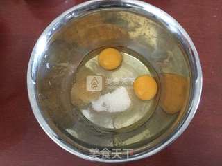 无水蜂蜜小蛋糕的做法步骤:2