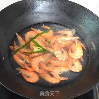 白灼虾的做法步骤:7
