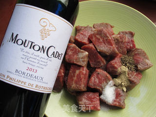 蒜籽红酒牛肉的做法步骤:3