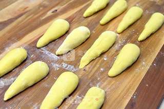 德普烤箱食谱—金牛角面包的做法步骤:8