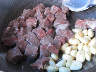 蒜籽红酒牛肉的做法步骤:9
