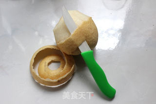 小龙船干红入菜之——红酒雪梨的做法步骤:2
