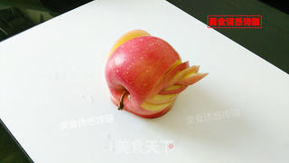 苹果巧变天鹅的做法步骤:5