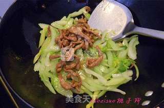 肉丝炒芹菜的做法步骤:7