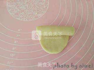自来白月饼的做法步骤:12