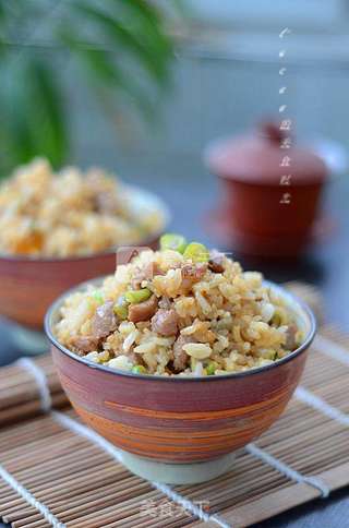 肉丁酱油炒饭的做法步骤:8