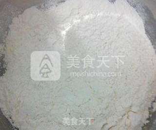 广式五仁月饼的做法步骤:2