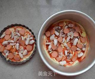 鱿鱼什锦披萨的做法步骤:11