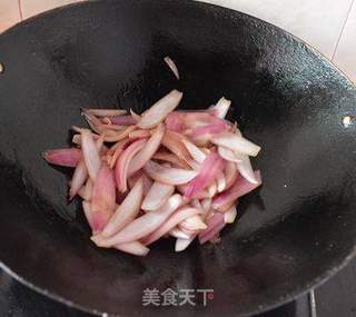 洋葱炒虾的做法步骤:6