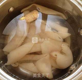 五香豆丝肉皮冻的做法步骤：2