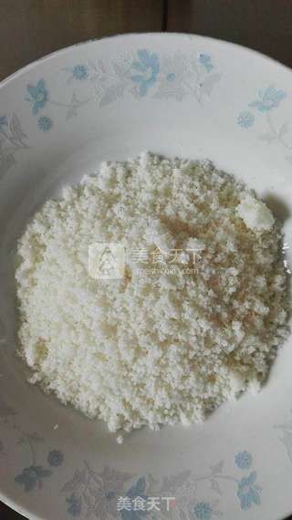 椰蓉豆沙糯米滋的做法步骤:4