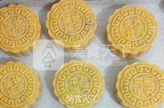 广式五仁月饼的做法步骤:12