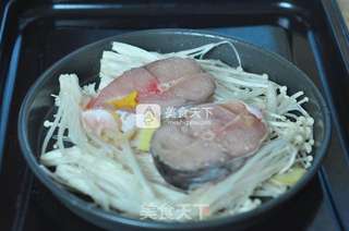 简易金针菇烤鱼的做法步骤:3