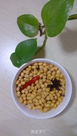 故园之思——盐水煮黄豆的做法步骤:4
