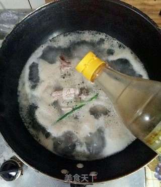 可乐排骨的做法步骤:2