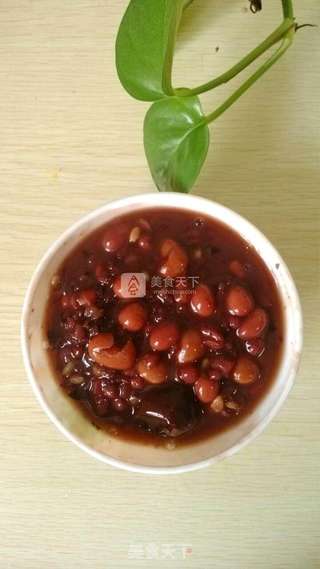 每天一碗养生粥——枸杞红豆花生燕麦红枣粥的做法步骤:7