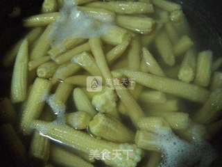 玉米笋烩肉的做法步骤:4