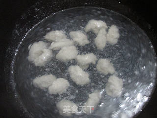 黄骨鱼鱼丸的做法步骤:9