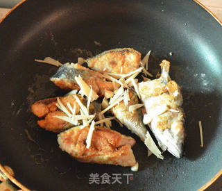 红烧鲅鱼的做法步骤:7