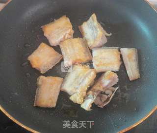洋葱烧带鱼的做法步骤:5